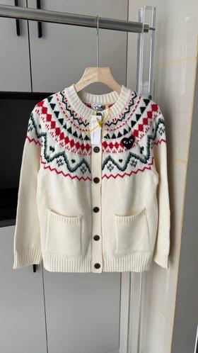 F031821米白色宽松圆领开襟复古温柔费尔岛提花针织开衫