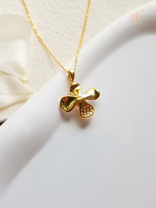 珐琅彩·四叶青925银镀金珍珠项链 | 珐琅彩.四叶青925银镀金珍珠耳饰 商品图9