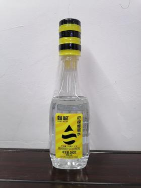 蜂解柠檬蜂蜜水