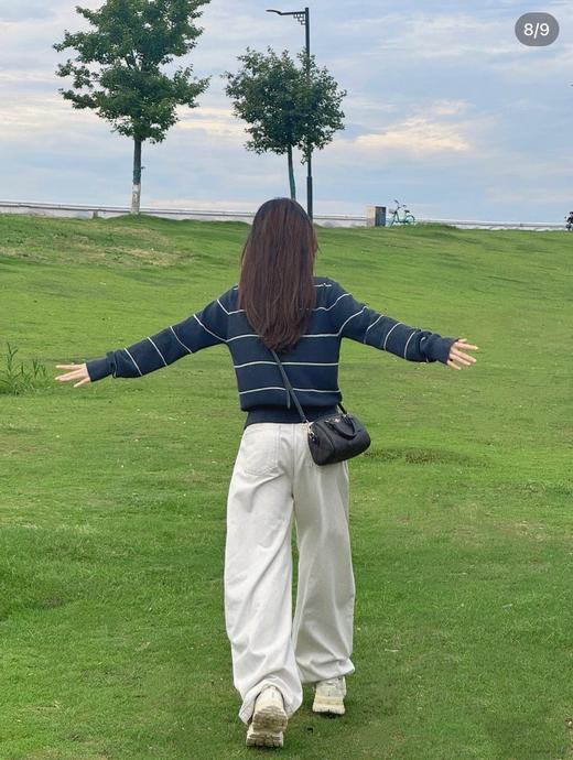 一店k （原壳棉白色！）这条原壳棉白色香蕉裤，真的是一上身就想自留！复古又高级！白色裤子能做到这么显瘦还提臀，真的太罕见了！V型前腰设计一穿腰细一圈，后约克线一穿臀翘一倍，绝了！ 商品图13