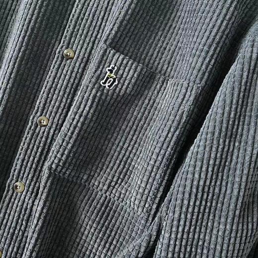 F031842春秋新款男士灯芯绒复古纯色宽松条纹衬衫上衣 商品图13