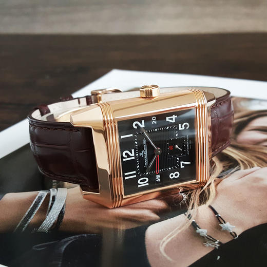 【95新】Jaeger-LeCoultre 积家Q7002620自动机械机芯日期显示、双时区35*50.5MM（含表耳 男款）翻转系列18K玫瑰金090326TJ42 商品图4