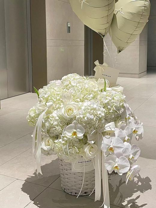 白色仿藤抱抱花篮 商品图5