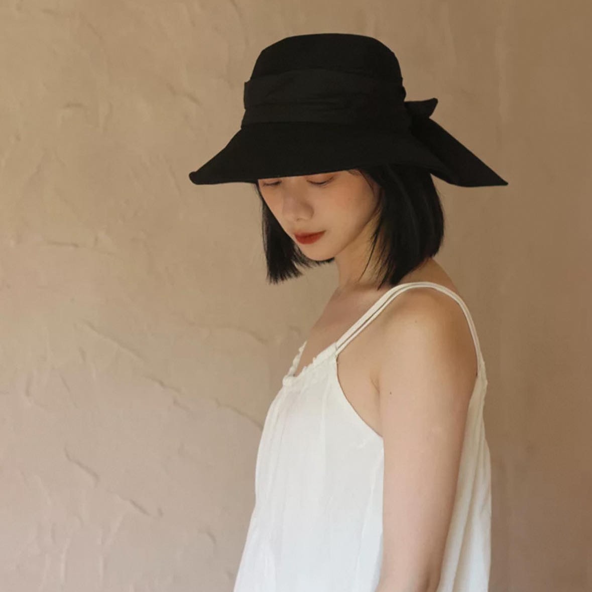 CA4LA同款！【可折叠亚麻防晒草帽】还不变形，超方便，上班出游都可以随时带在身上！  ✅UPF50+，隔绝99.7%紫外线  ✅蝴蝶结超显温柔，百搭出片，出游必备