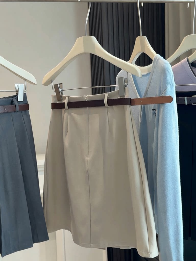 i22VifOtztSBuvrDbg2WeWChhq4eWiqBKklX