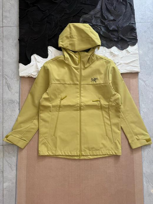 F031862轻盈不臃肿高弹透气面料连帽软壳冲锋衣外套 商品图7