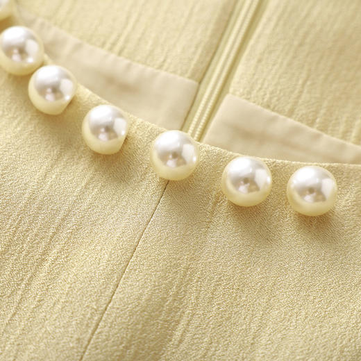 「高货wl」全新升级【铂金会员358/天猫479/差价121】(03147)洛诗琳气质珍珠领连衣裙2026春季法式泡泡袖收腰显瘦A字裙 商品图3