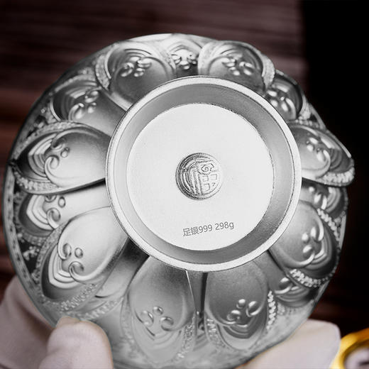 《莲花心经碗》足银999錾刻乾隆御笔心经 莲花花瓣 非遗榫卯 旋转开合 收藏 礼赠  摆件 传家宝 商品图4