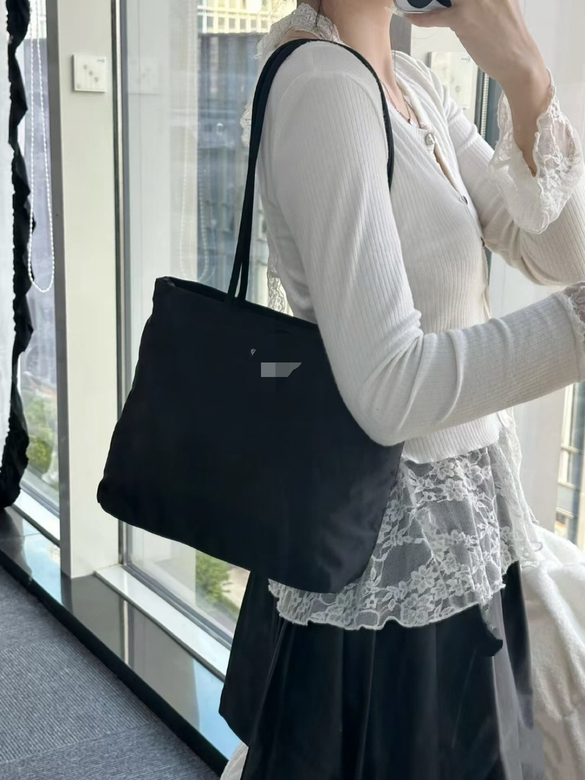 318-5 渠道货 怕打 长柄尼龙款单肩包 日常休闲通勤 无敌优秀