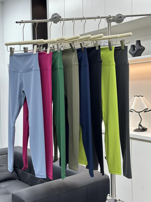 Lululemon｜Align™ 裸感经典腰标瑜伽裤 商品图2