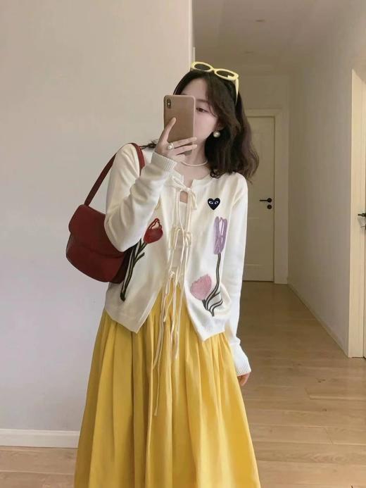 F031819春日氛围感软糯亲肤宽松落肩防风保暖刺绣针织V领开衫 商品图12