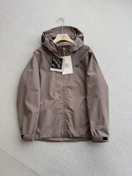 点此购买 可隆春秋季男女款GORE-TEX防水防风高透湿轻量冲锋衣 yh 342598 商品图1