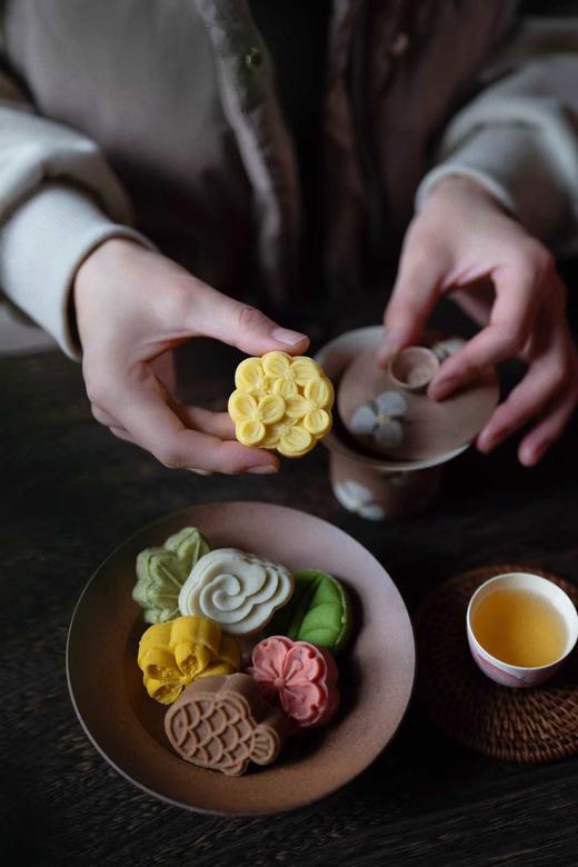 【掌柜好物】九宫格低糖绿豆糕，九个口味：（海盐芝士、玫瑰、南洋斑斓、海苔、金桂、奶黄流心、咖啡、抹茶、牛油果🥑）～ 商品图10