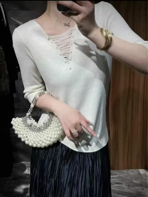 原单重工珍珠V领设计感针织上衣 商品图0