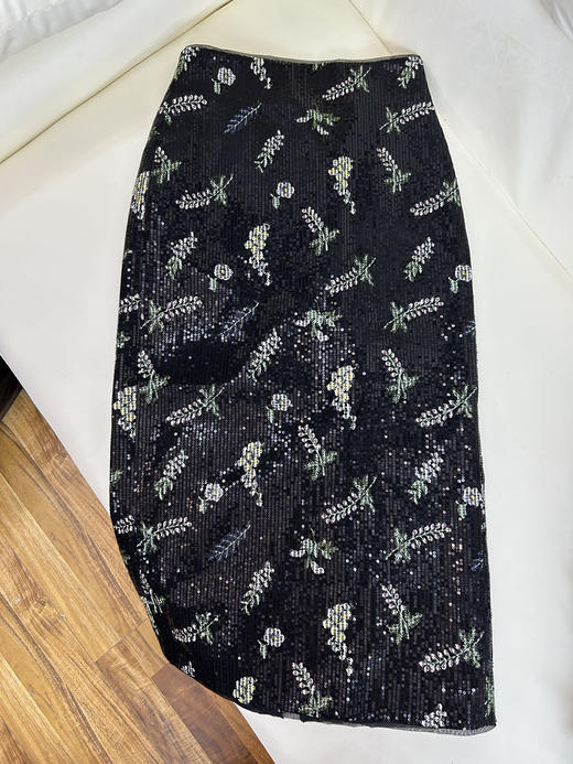 NEW IN🎉上新
珠片包裙 商品图1