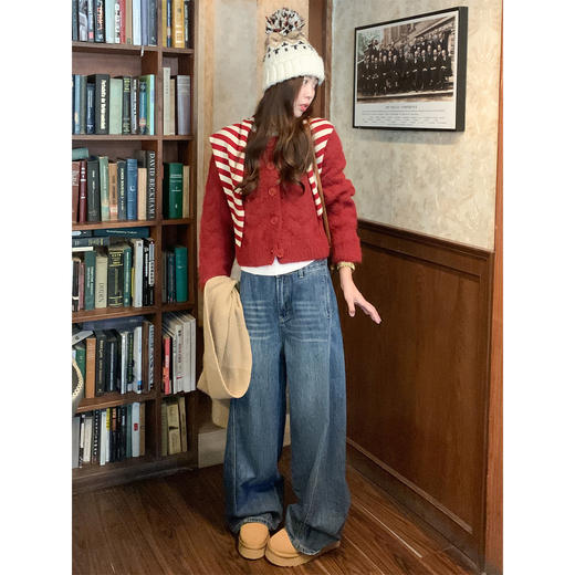 <曾小咸推荐>3.19现货秒杀 ！微信超特价！韩系短款毛衣 日常179.99 立减90 秒杀89.99！！半裙 秒杀69.99！！ 商品图1