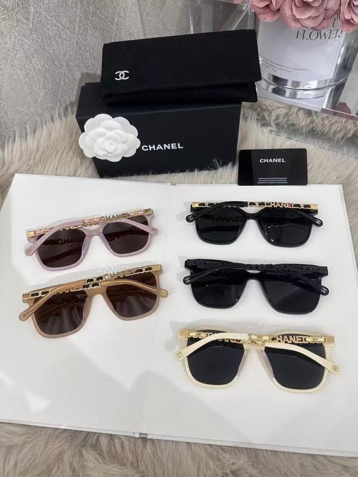 香奈儿 新款墨镜 字母镂空链条包皮镜腿  CH0778 商品图8