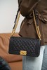 香奈儿 Leboy小球纹 单肩斜挎包 黑金小/中号 商品缩略图9