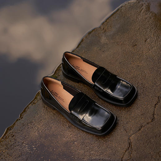 Le' Murmure 阿根廷牛皮亮面时髦复古方头乐福鞋便士鞋女春夏款 商品图1