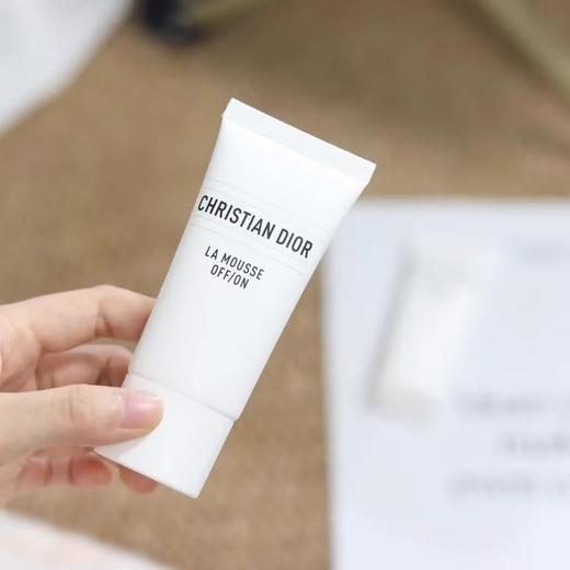 【五支更划算】Dior迪奥 新版睡莲净澈舒缓泡沫洗面奶小样30ml 商品图4