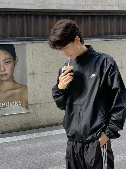 F031824男子宽松插肩防水夹克25秋季新款叠搭网眼刺绣舒适外套 商品图4