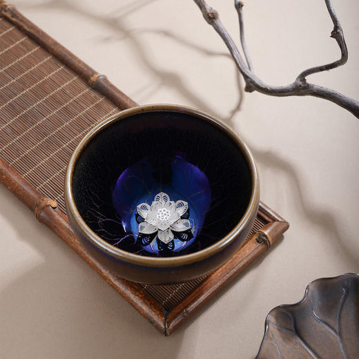 子佩集【福海鱼莲】S990银摆件【YSYCJ006】茶具品茗杯茶杯原创作品蓝色花丝莲花金鱼2509 商品图0