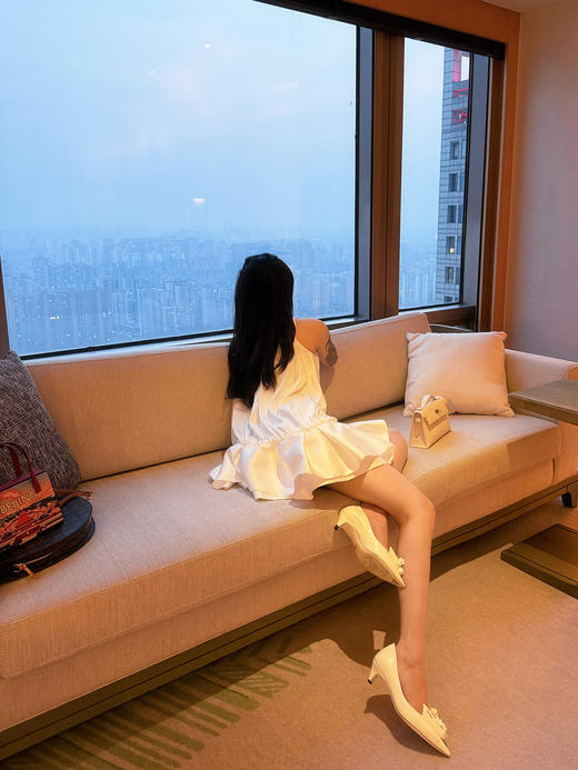 DUO智仙生 黑标 铂金女孩 像郁金香一样盛开贵气褶皱连衣裙 商品图3