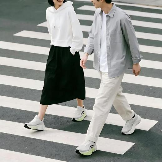 KAIBA凯霸轻春畅跑鞋【预售4.9发货：春泥黑43-45，新芽绿37，38，40，暖阳米39】 商品图5