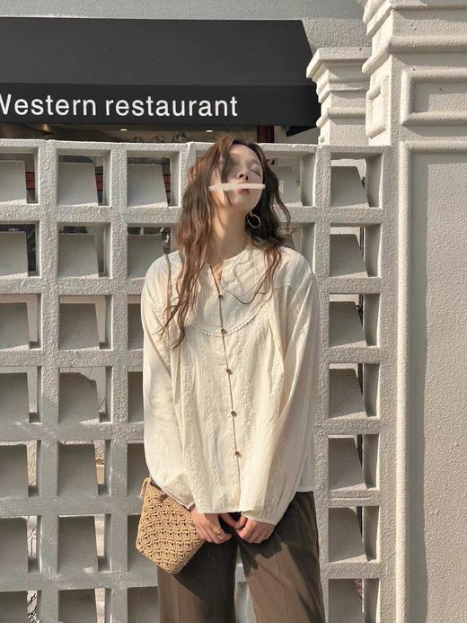 F031860早春新款法式圆领花纱重工刺绣拼接花边百搭衬衫满幅刺绣衬衫 商品图12