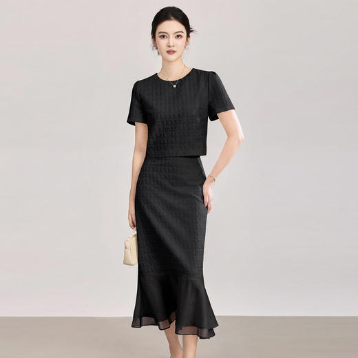 「高货wl」全新升级【铂金会员395/天猫529/差价134】(99349)洛诗琳2026立体泡泡格肌理感上衣欧根纱拼接半身裙两件套 商品图1