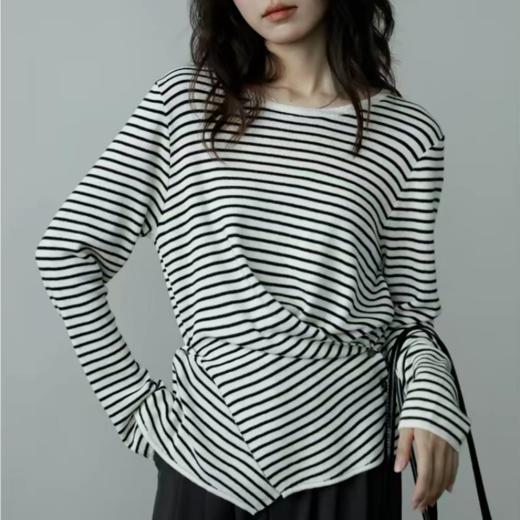 佐姿莎 法式交叉侧系扣收腰针织衫 不规则独特交叉设计 优化身材比例 视觉收腰腹 显高显瘦 商品图2