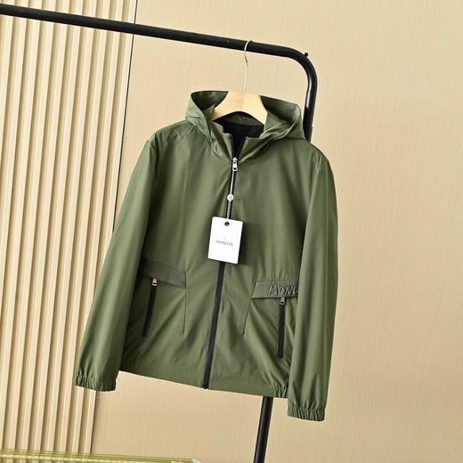 F031864春季新品大气上档次连帽男士夹克外套冲锋衣 商品图4