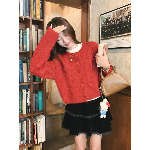 <曾小咸推荐>3.19现货秒杀 ！微信超特价！韩系短款毛衣 日常179.99 立减90 秒杀89.99！！半裙 秒杀69.99！！ 商品图2