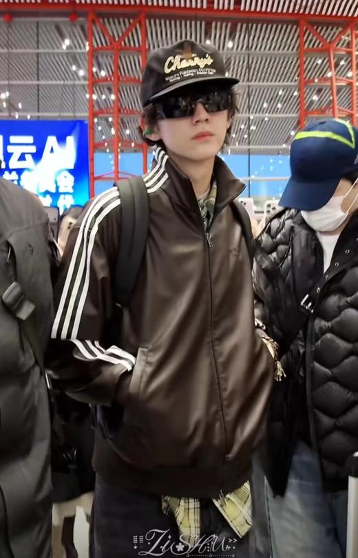 F0318109韩版仿皮立领美式复古三道杠学院风皮衣夹克外套 商品图10