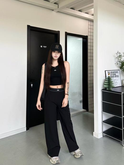 点此购买 Alo春秋季女士腰封休闲阔腿裤 cxy 342577 商品图10