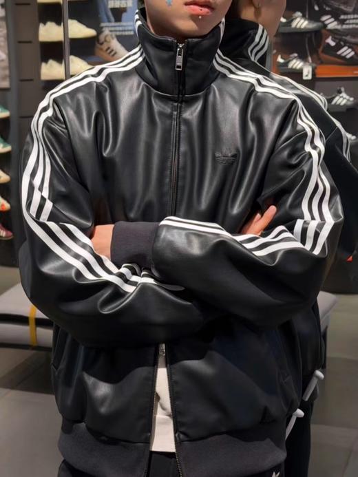 F0318109韩版仿皮立领美式复古三道杠学院风皮衣夹克外套 商品图6