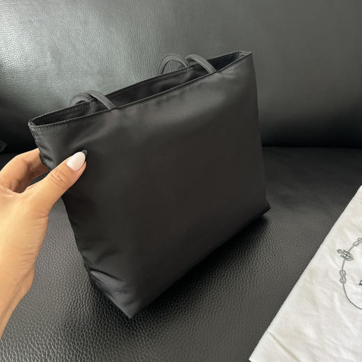 318-5 渠道货 怕打 长柄尼龙款单肩包 日常休闲通勤 无敌优秀 商品图8