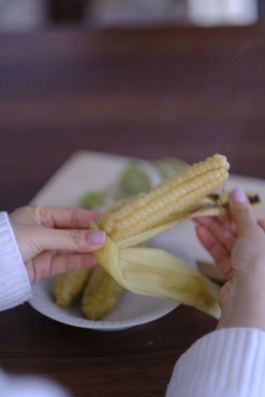 🌽800年原种拇指玉米，带来热带雨林的问候 玉米清香，甜糯细腻 粒粒饱满的玉米清香。齿间咀嚼，甜腻细腻的滋味 商品图4
