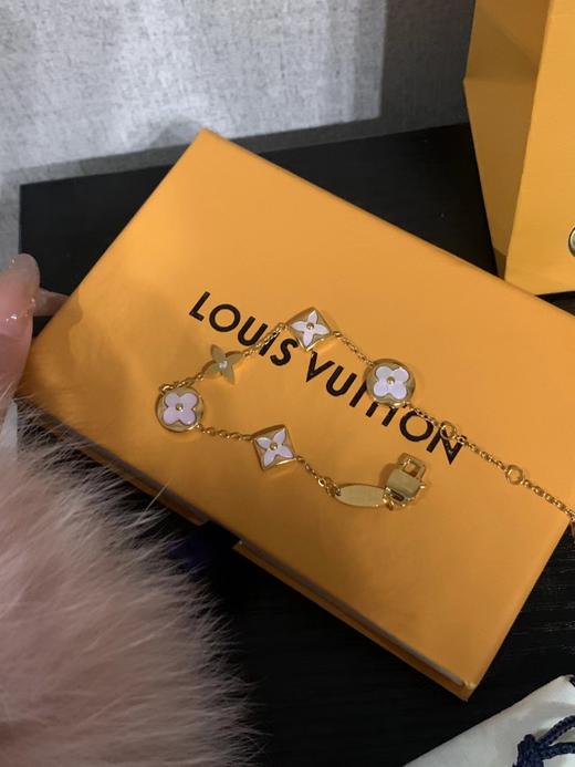 F0318112小众设计四叶草复古老钱流行粉贝母五花手链 商品图12