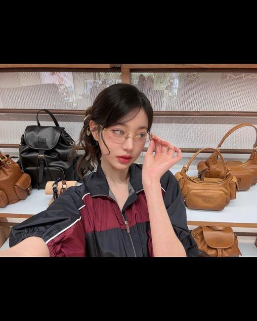 MIUMIU 缪缪 字母镜腿 金属无框 张元英ins款 复古椭圆形时尚太阳镜 商品图3