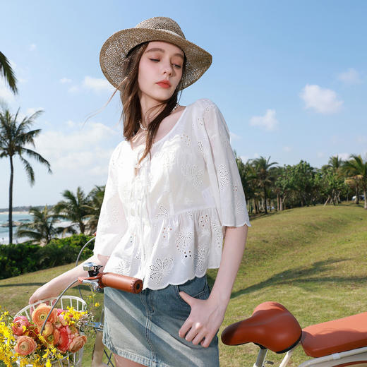 【100棉】三彩2026夏季新款方领绣花A字娃娃衫七分袖衬衫上衣M 商品图3