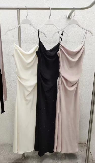 【门店同款】ENJOY夏季智性-亮片荡领吊带裙 158093382 商品图0