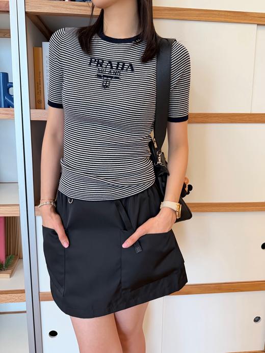 普拉达 最新款条纹针织短袖T恤 商品图0