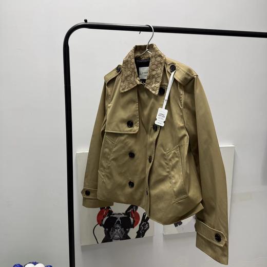 F031849春季新款短款老花卡其色短款巴恩风外套风衣 商品图0