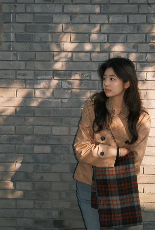 F031849春季新款短款老花卡其色短款巴恩风外套风衣 商品图9