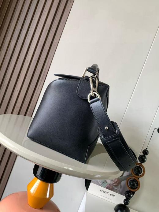 罗意威 大号 黑色 puzzle 平纹牛皮（LZ） 商品图1