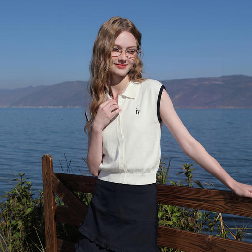 【莱赛尔】三彩2026夏季新款翻领针织衫休闲小开衫短袖绣花上衣M 商品图1