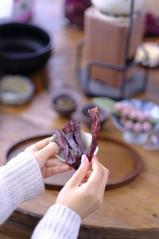 西双版纳傣家传统炭烤牛肉干 劲道好口感傣家传统工艺制作 版纳本地散养小黄牛 商品图8