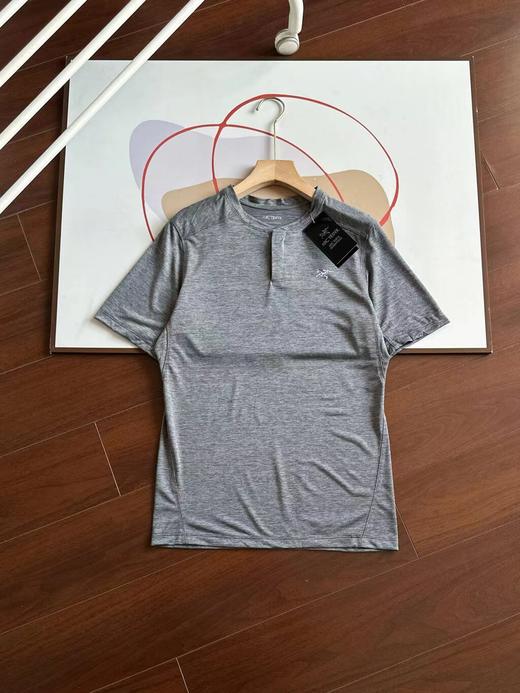 F031870两色情侣款亨利领防紫外线UPF75+速干短袖T恤 商品图9