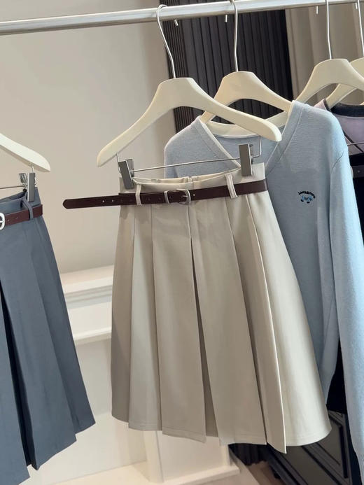 百褶半身裙送腰带！韩系学院风！2026女春夏新款高腰显瘦百搭遮肚子西装中裙！ 商品图0